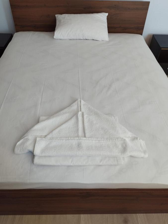 Alfa Guest Rooms With Parking Varna Eksteriør billede