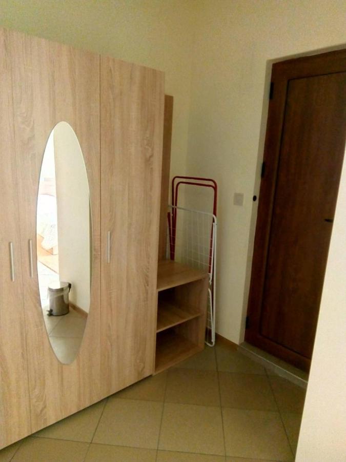 Alfa Guest Rooms With Parking Varna Eksteriør billede